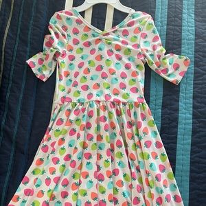 Girls dress